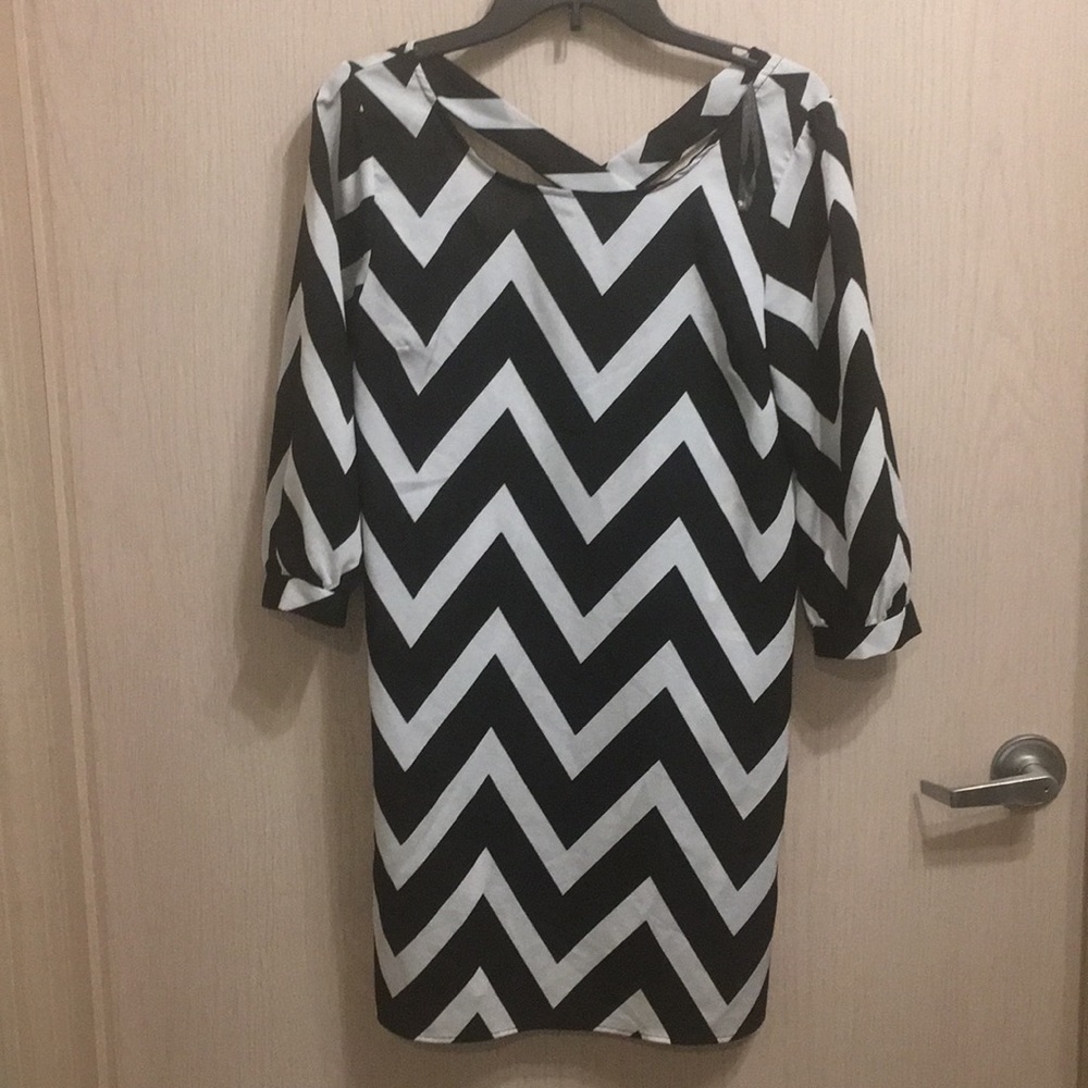 Charlotte Russe Medium Black & White Chevron Dress